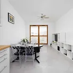 Zoliborz Stylish With Parking By Renters 华沙