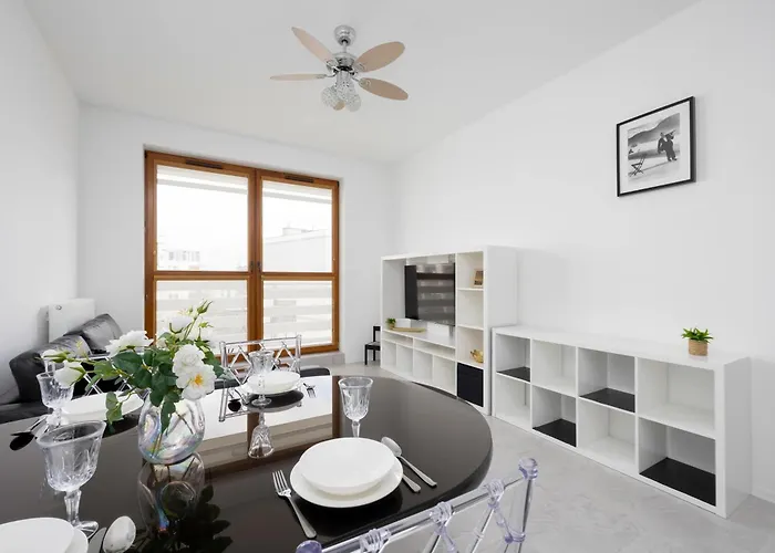 Zoliborz Stylish With Parking By Renters Lejlighed *