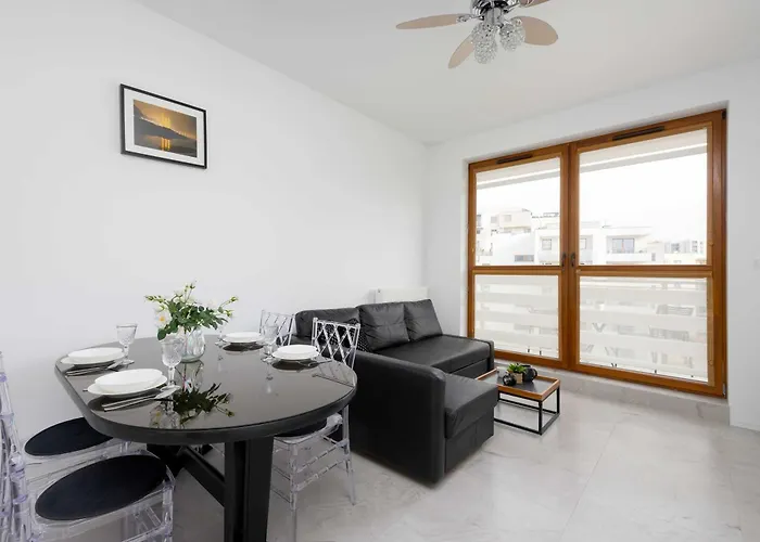 Zoliborz Stylish With Parking By Renters Lejlighed