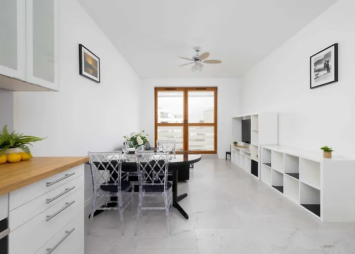 Zoliborz Stylish With Parking By Renters Warszawa