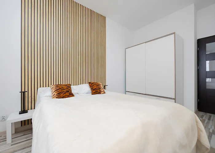 Zoliborz Stylish With Parking By Renters