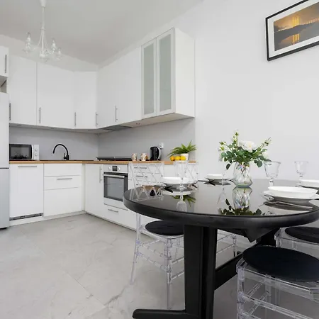 Apartment Zoliborz Stylish With Parking By Renters