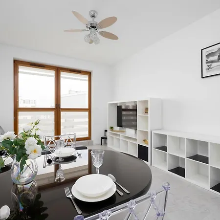 Zoliborz Stylish With Parking By Renters Apartment *